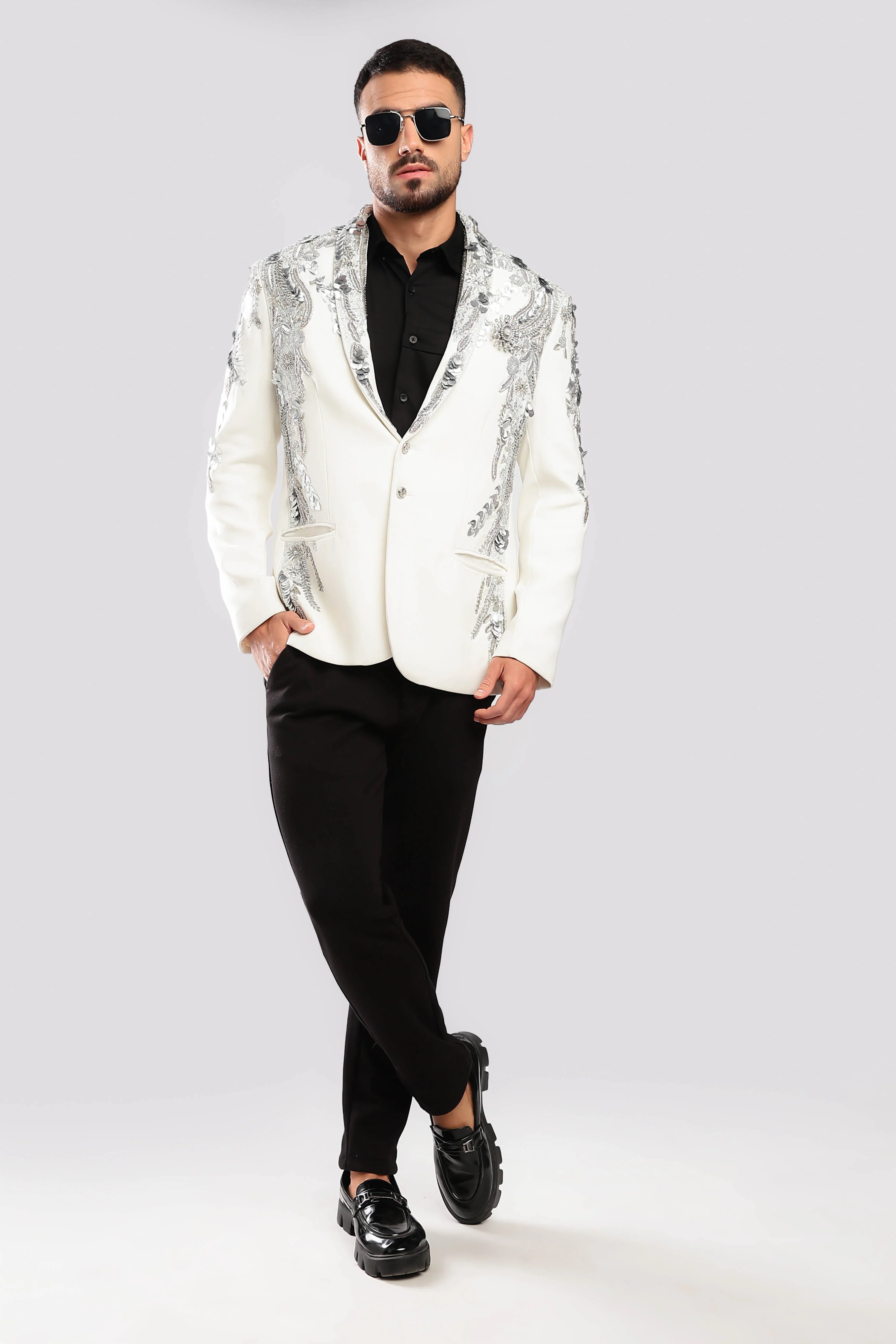 Gilded Inlay Zardozi Suit - Image 12