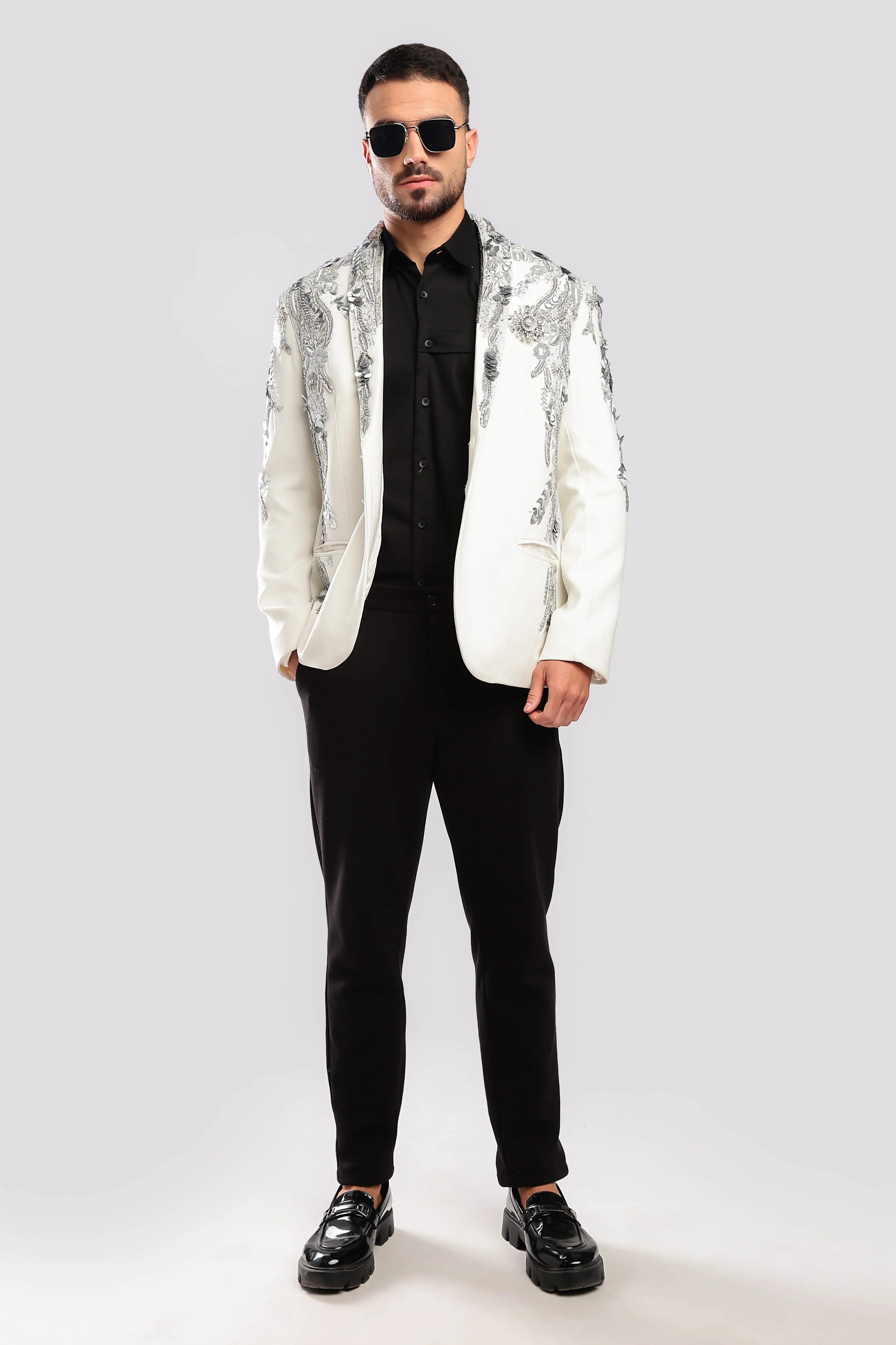 Gilded Inlay Zardozi Suit - Image 15