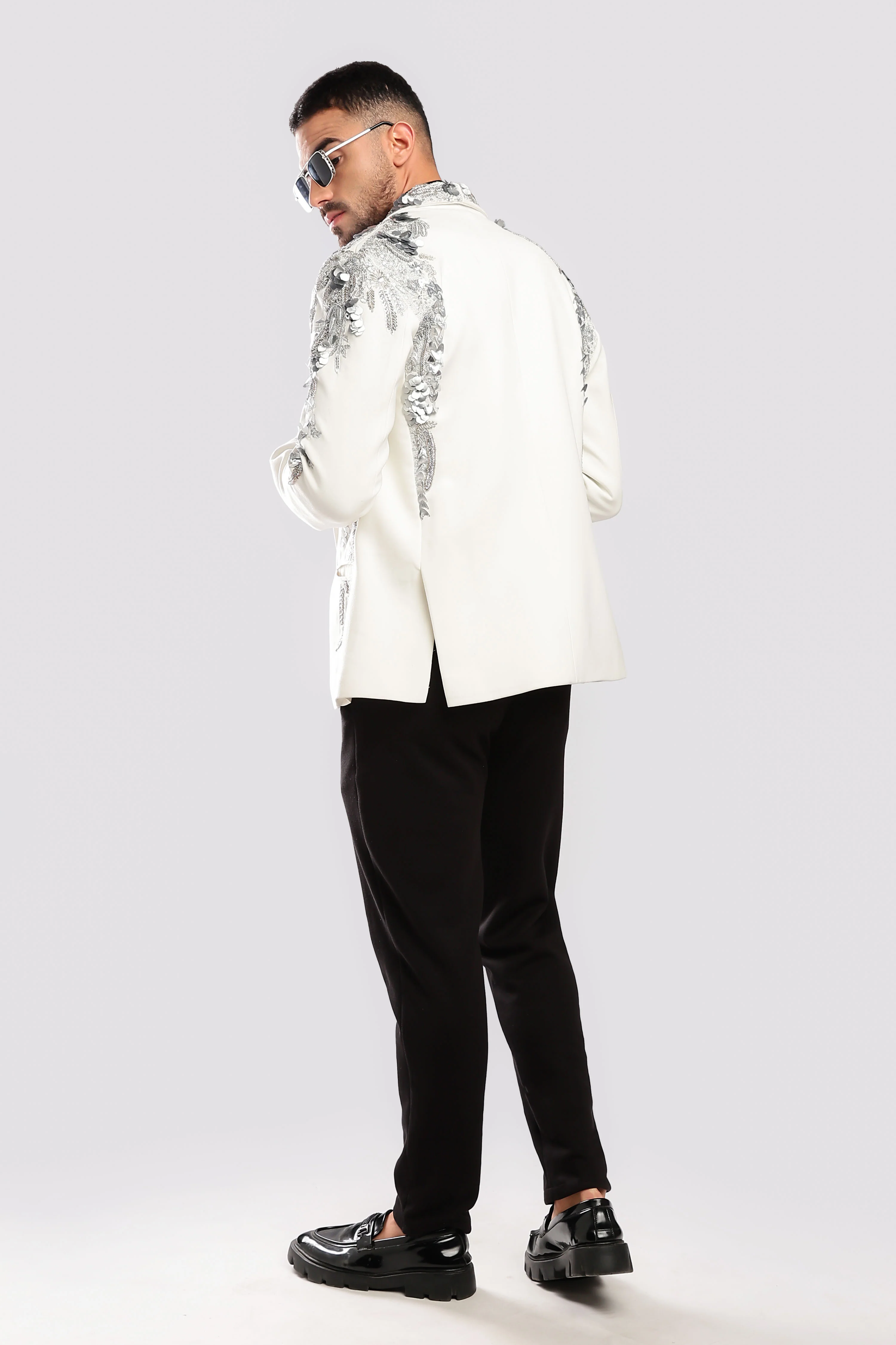 Gilded Inlay Zardozi Suit - Image 16